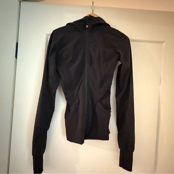 Lululemon In Flux Jacket - Picture 3 of 4